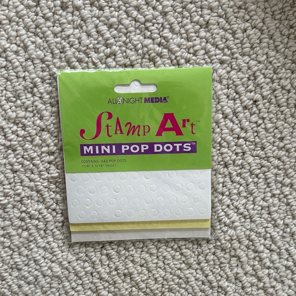 Creative Memories Magenta and Gold Hardcover Scrapbook. - Picture 7 of 7